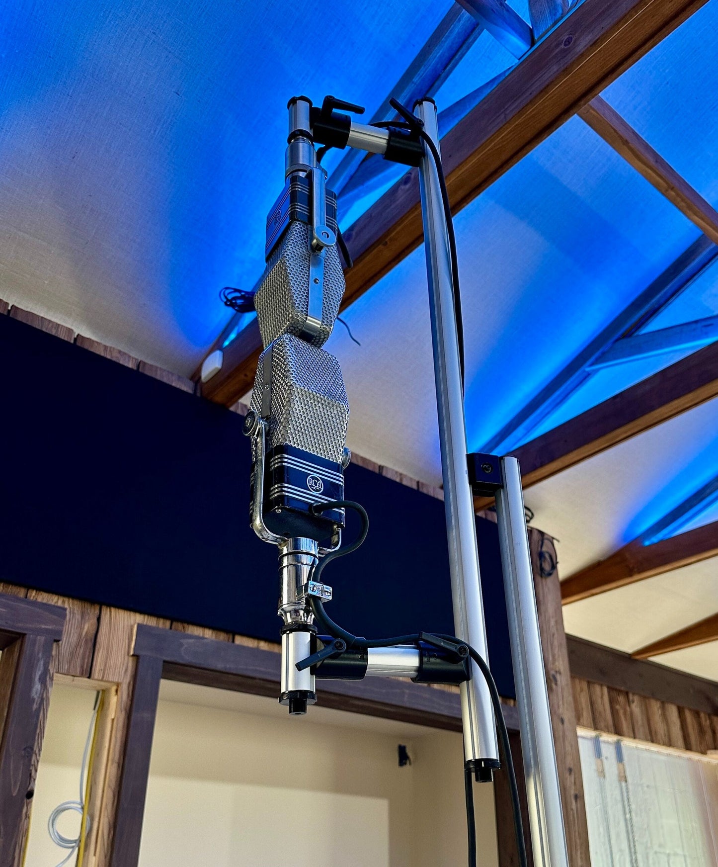 Base 4 Stands Blumlein Attachment 1