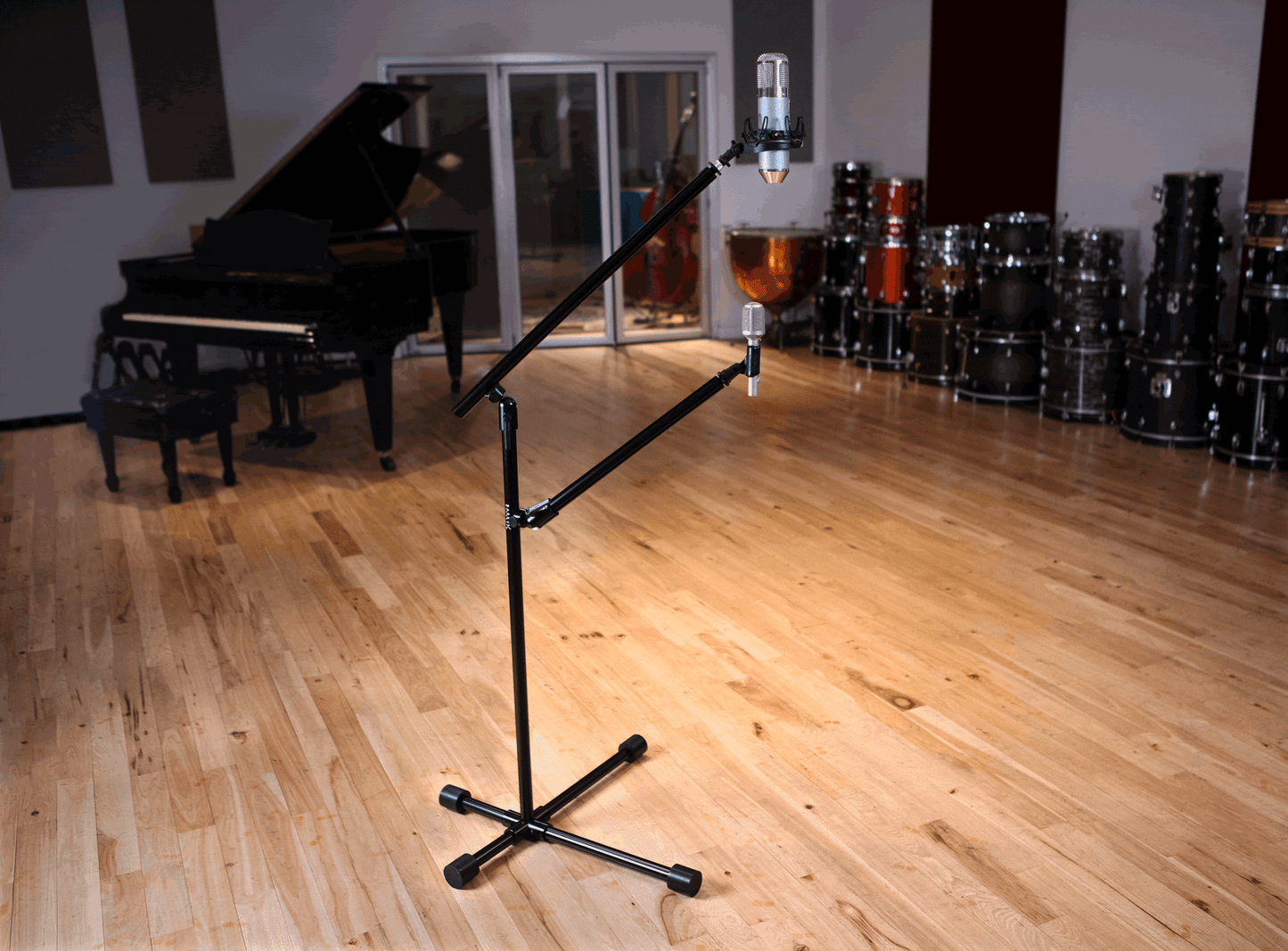 Base 4 Stands Solo Performance Kit with two mics