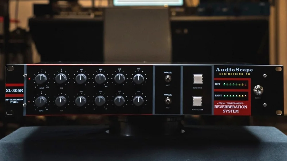 XL-305R Equally Tempered Stereo Reverb